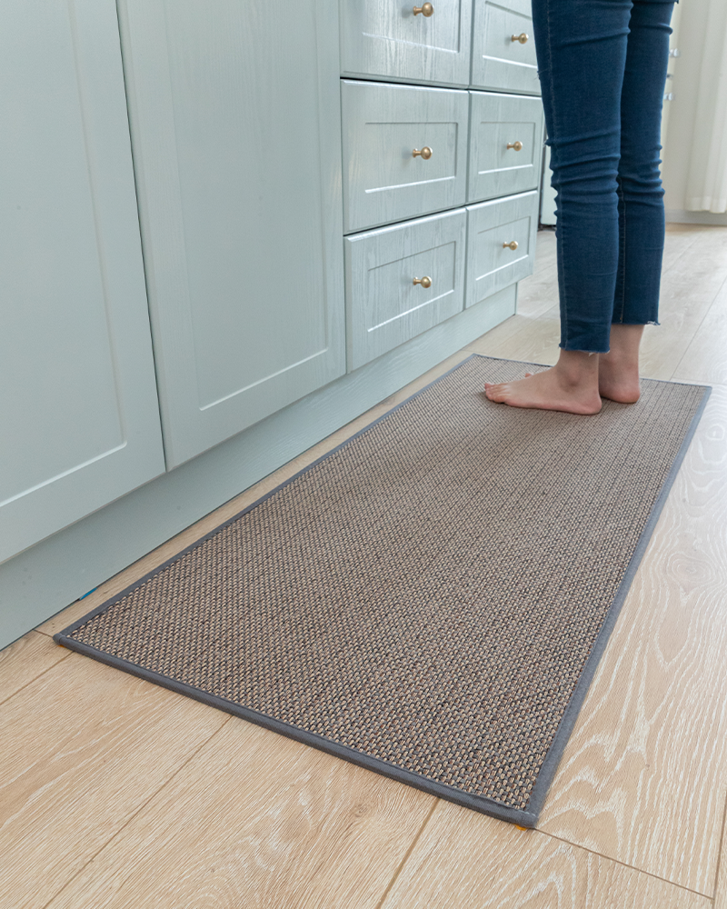 Absorbent and machine washable kitchen floor rug by MontVooRugs.