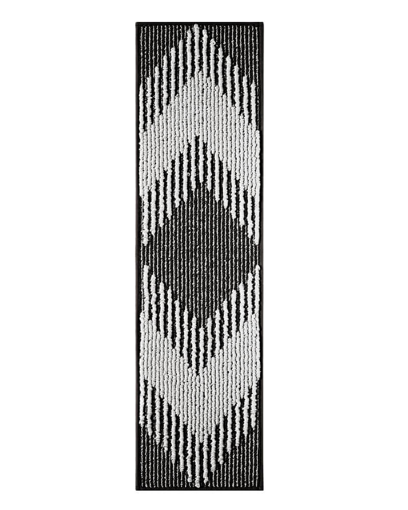 Stair treads providing extra grip for daily movement