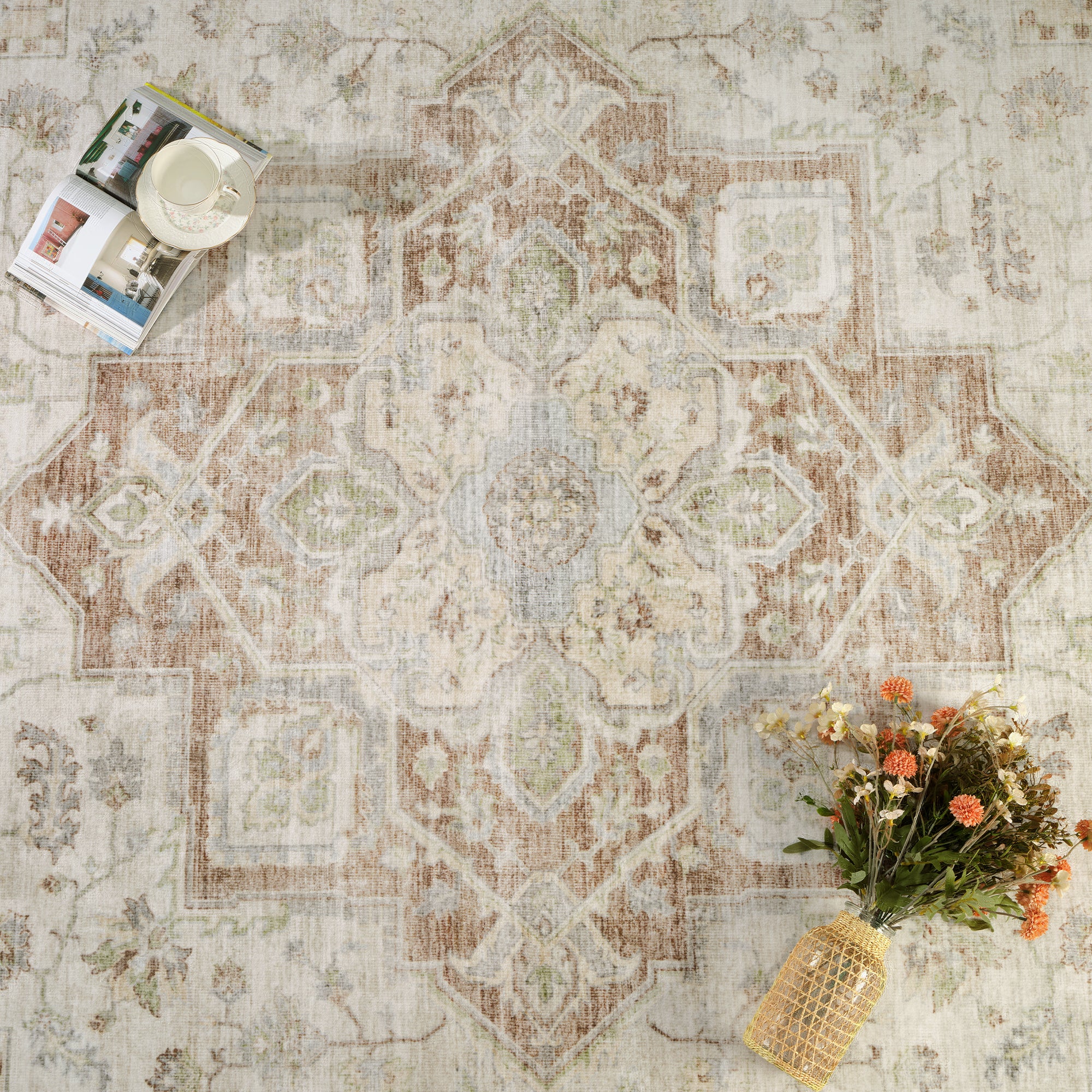 Alfombra floral oriental lavable a máquina MontVoo marrón