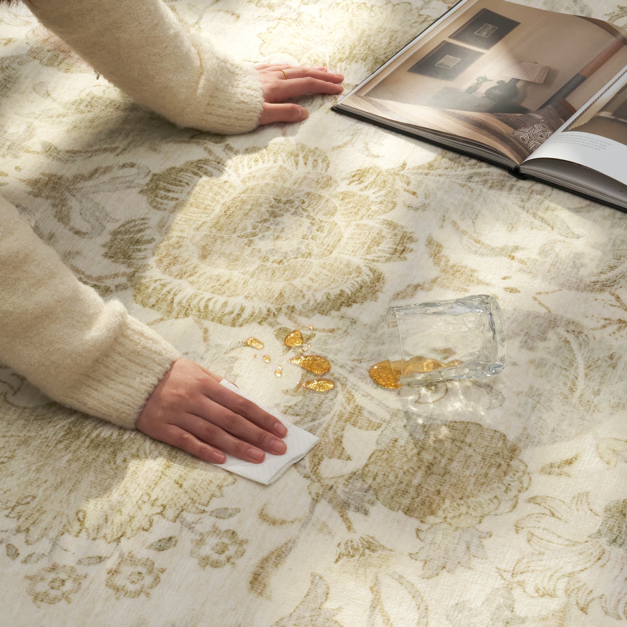 MontVoo Vintage Floral Washable Rug Gold