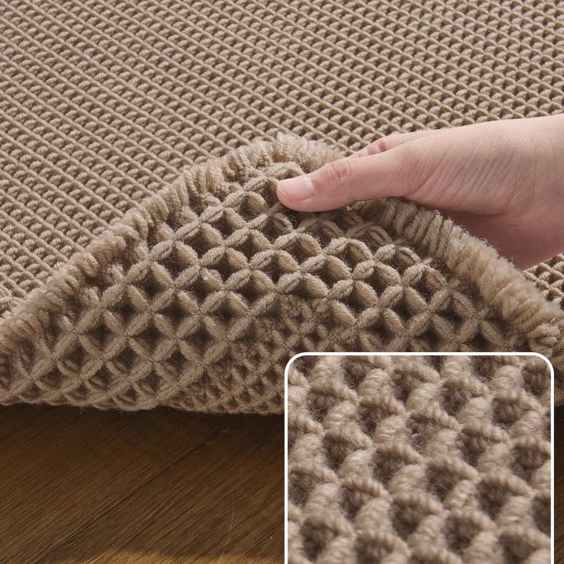 Absorbent bath mat with soft surface designed for everyday bathroom comfort
