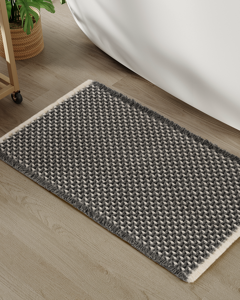 Dual-color checkered bath mat, soft, absorbent, non-slip, ideal for bathrooms.