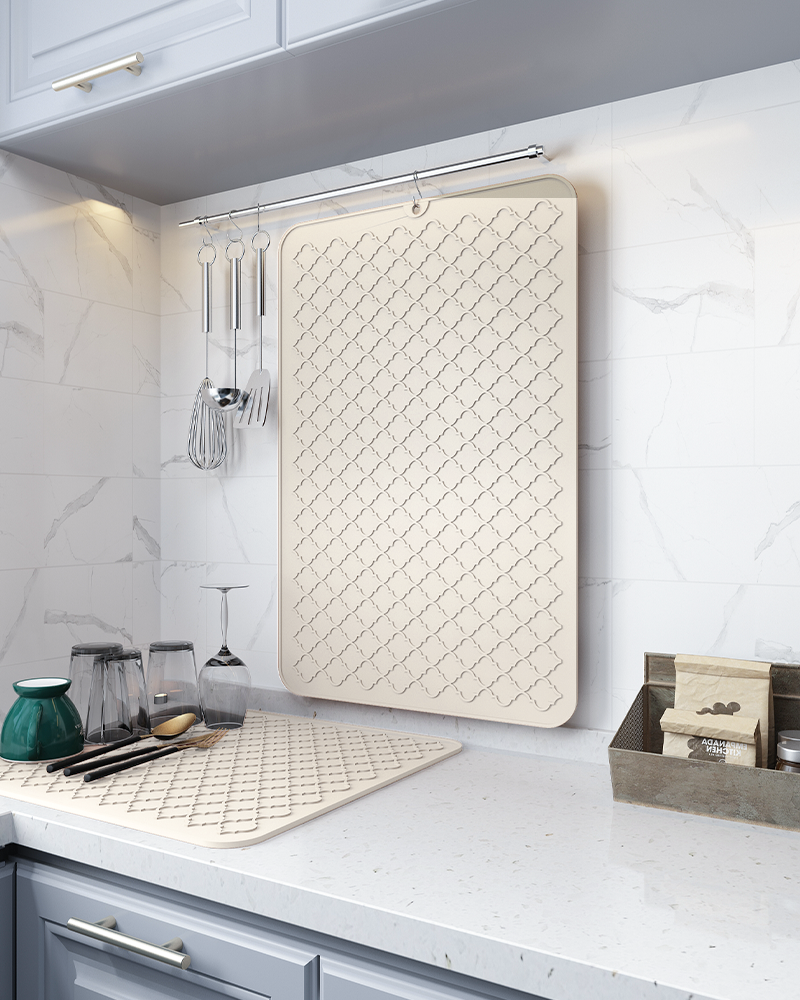 Durable silicone dish drying mat, heatproof and easy to clean for everyday kitchen use.