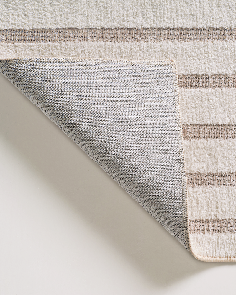 Washable rug runner created for easy living and daily convenience