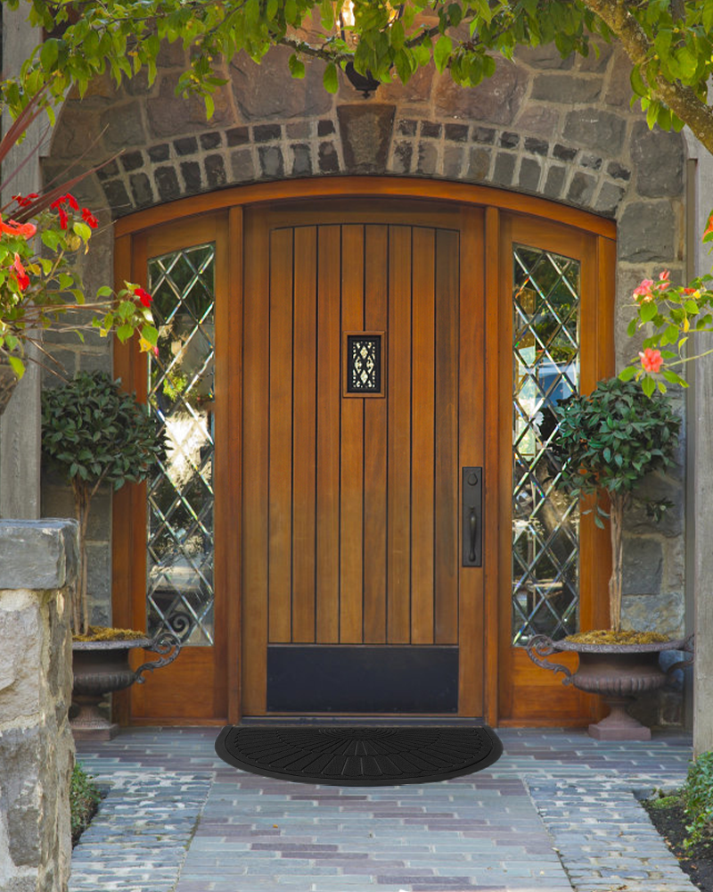 Entryway mat suitable for modern home entrances