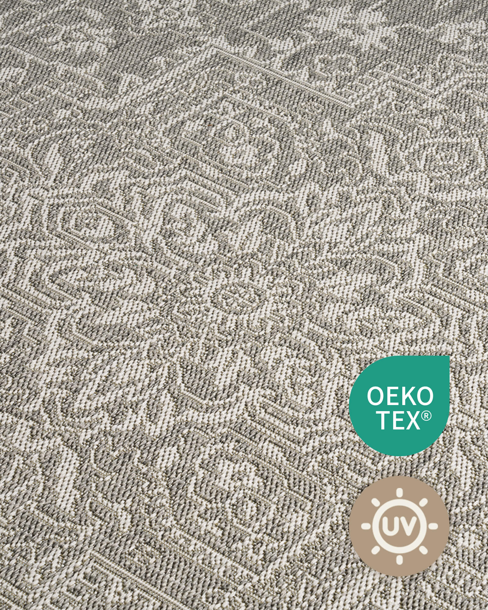 Indoor outdoor rug with durable quick dry design for balcony use