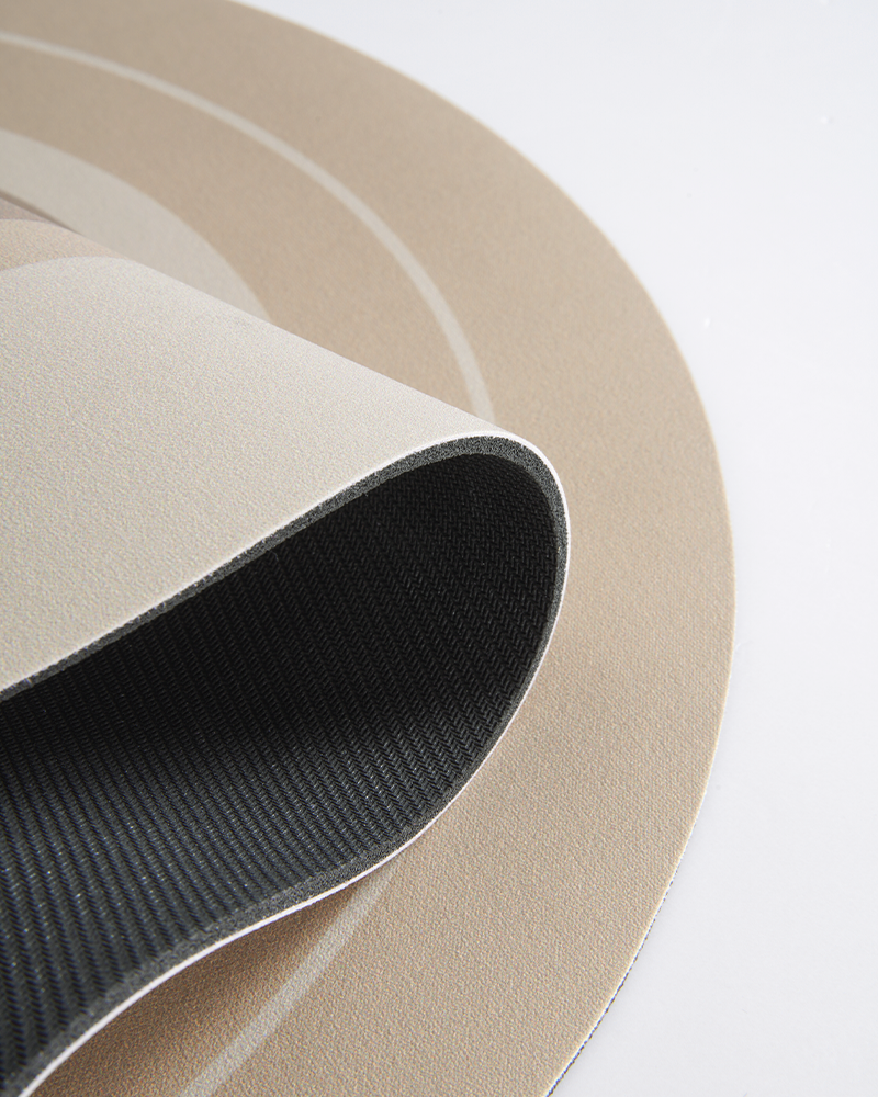 Anti mold quick dry bathroom floor mat, prevents odor and keeps floor fresh.