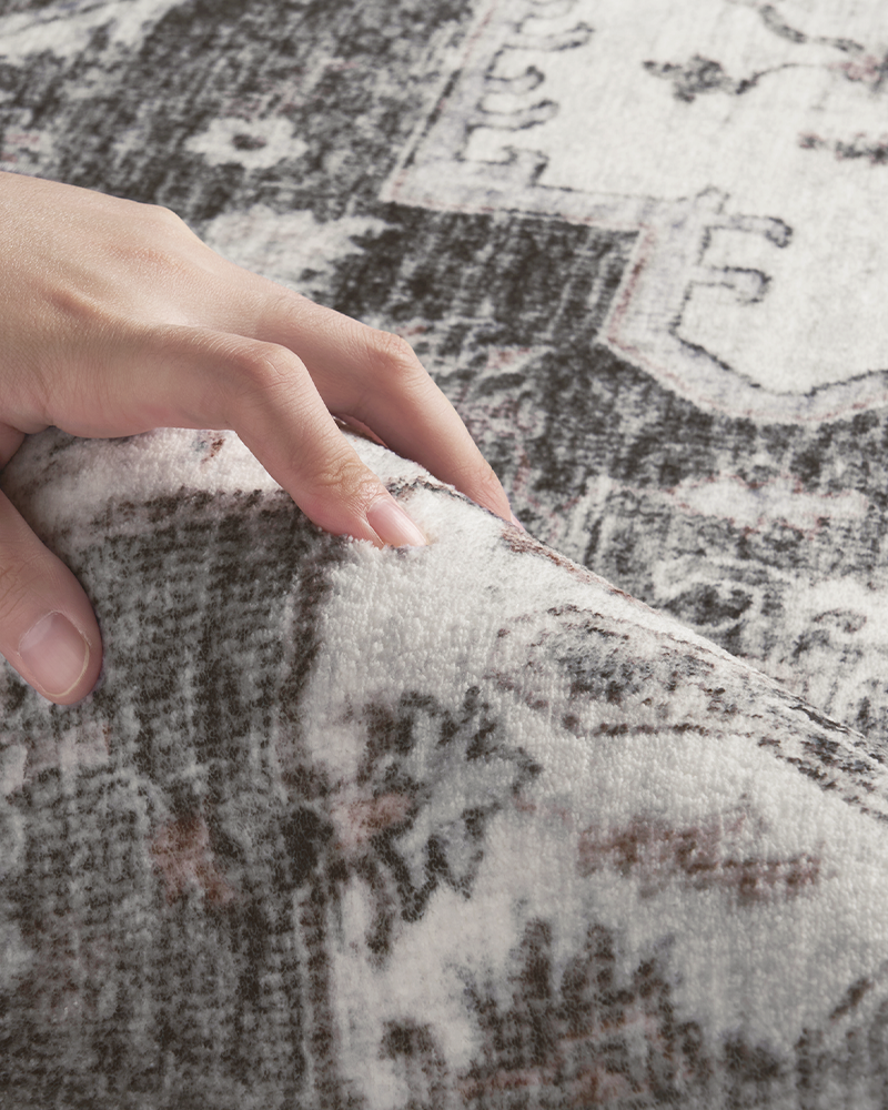 MontVoo washable vintage floral area rug adds farmhouse charm to dining rooms.