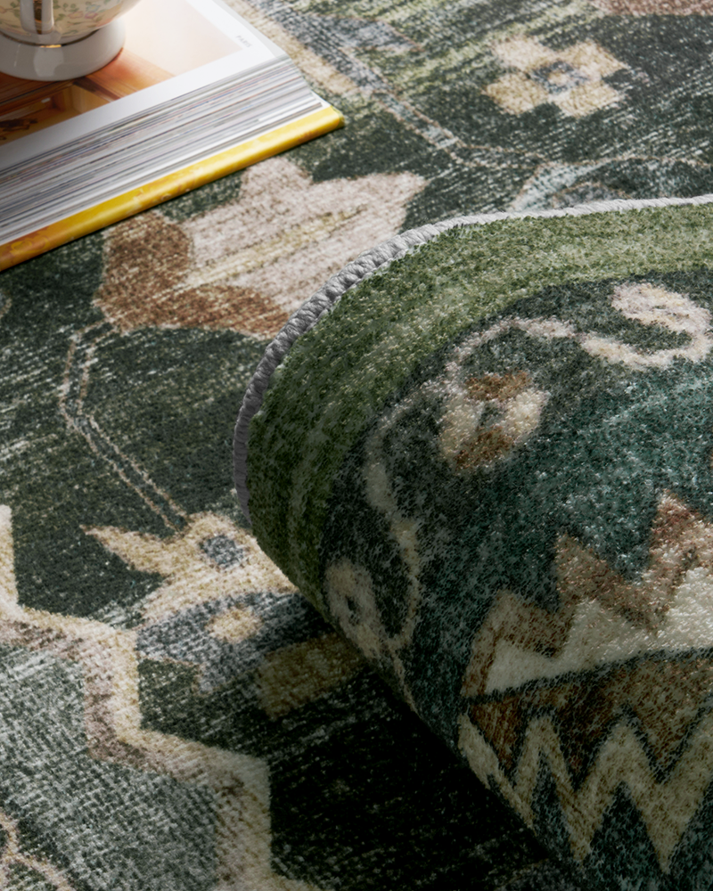MontVoo vintage rug, non-slip and durable, perfect for high-traffic living areas.