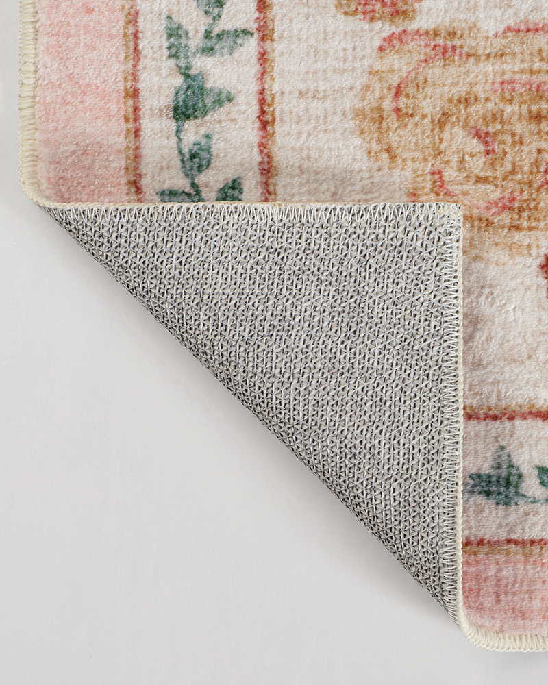 MontVoo vintage area rug, washable and soft, ideal for dining and bedroom spaces.