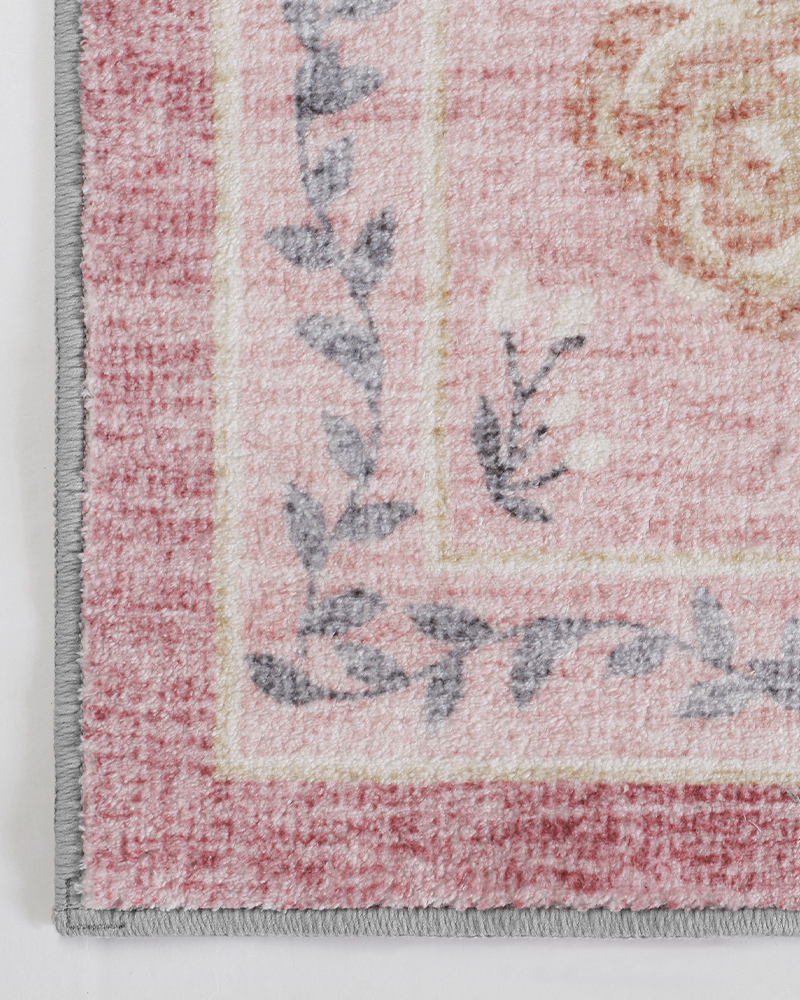 MontVoo vintage area rug, durable and non-slip, perfect for dining and bedroom spaces.