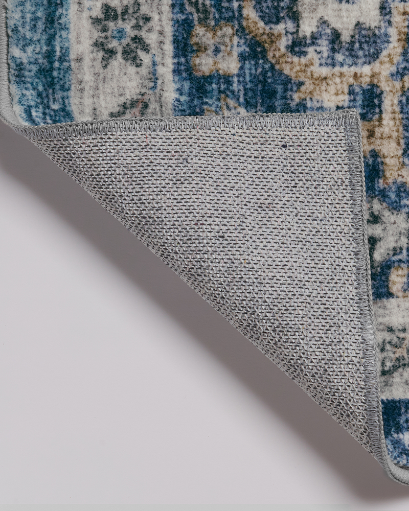 MontVoo vintage farmhouse rug, non-slip and durable for bedrooms and high-traffic areas.