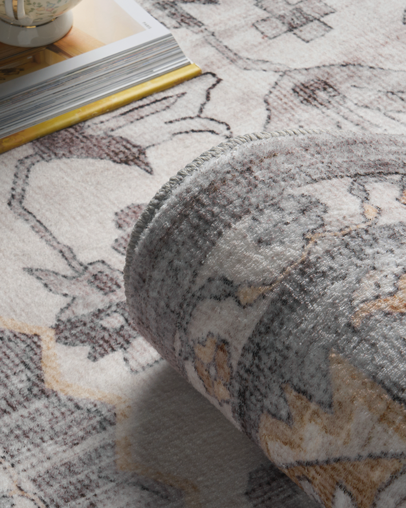 MontVoo vintage rug, easy-care and washable, suitable for dining and office use.