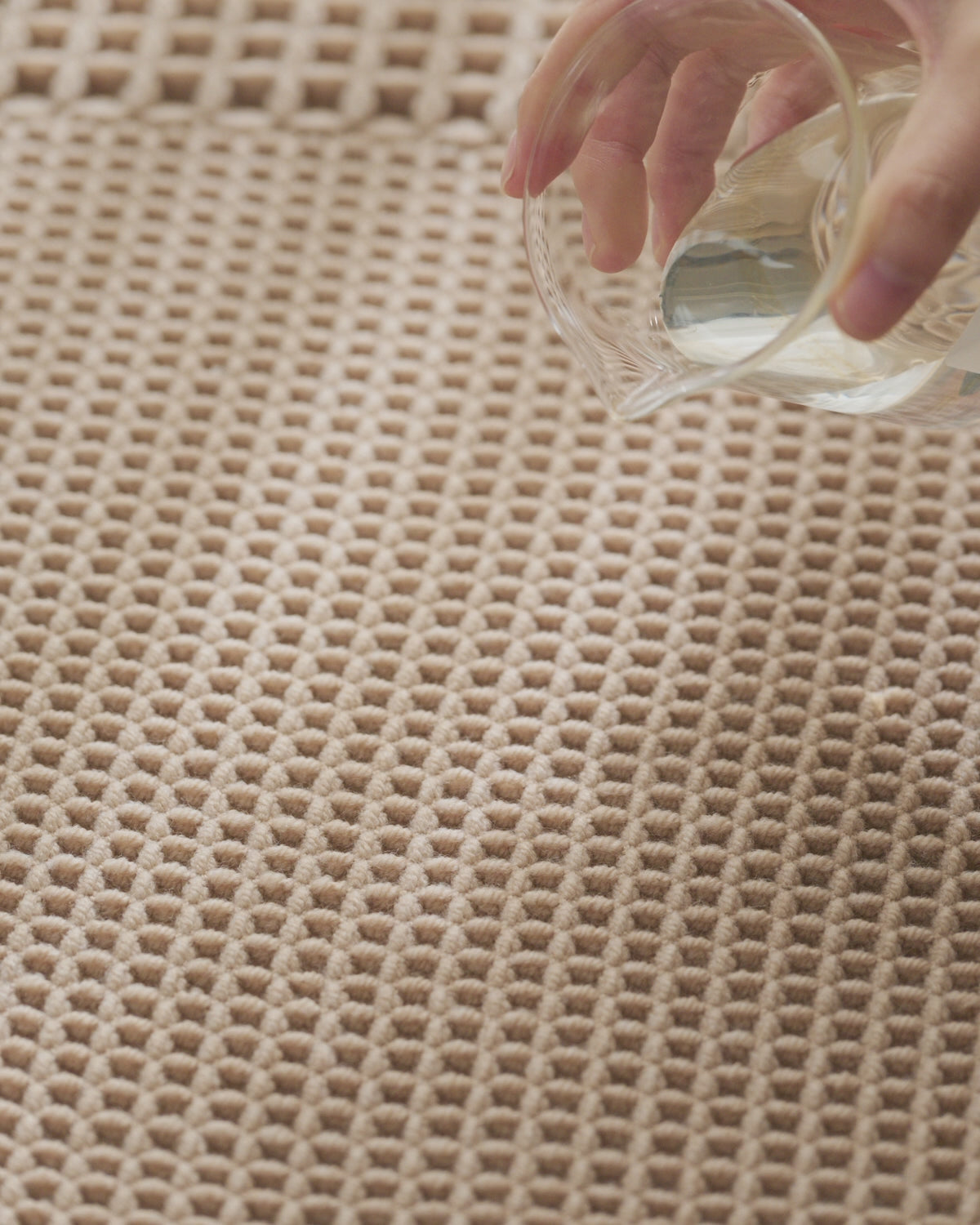 Load video: Tassels Waffle Bath Mat