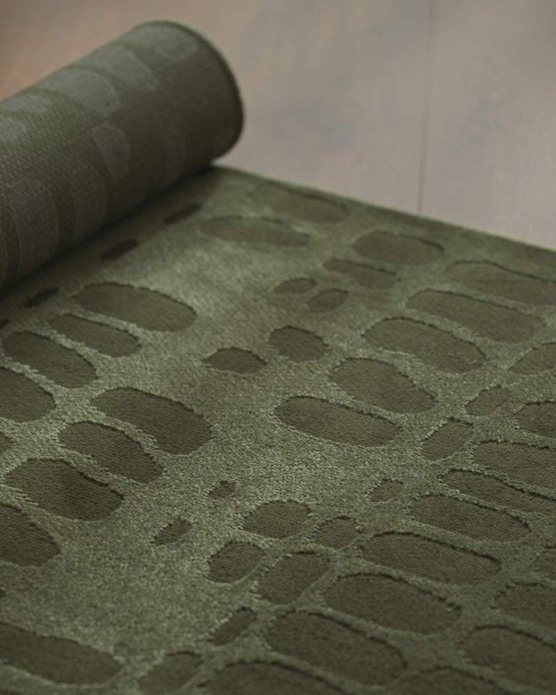 A luxury jacquard rug texture video showcases the dimensional weave, soft pile, and high-quality craftsmanship designed to add depth and elegance to modern home spaces.
